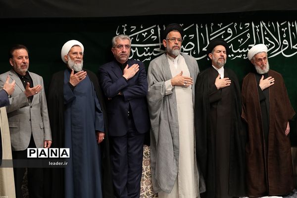 اولین شب عزاداری حضرت اباعبدالله الحسین (ع) با حضور مقام معظم رهبری