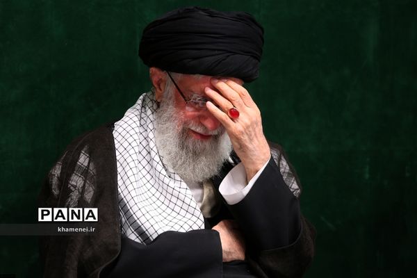 اولین شب عزاداری حضرت اباعبدالله الحسین (ع) با حضور مقام معظم رهبری