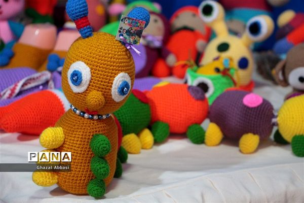 نمایشگاه هنری دست آفرین