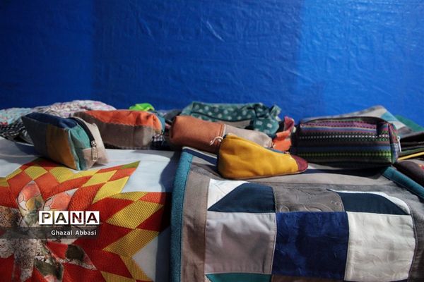 نمایشگاه هنری دست آفرین