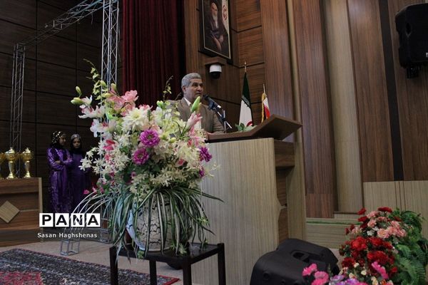 آیین تجلیل ازمعلمان و دانش‌آموزان نام آور مسابقات کشوری در رشته‌های ورزشی