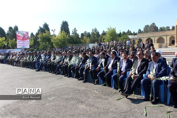 آیین غبار روبی مزار شهدا  به‌مناسبت گرامیداشت هفته دولت در ارومیه