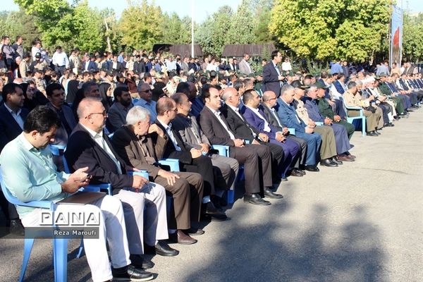 آیین غبار روبی مزار شهدا  به‌مناسبت گرامیداشت هفته دولت در ارومیه