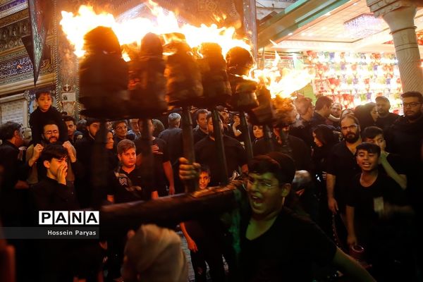 آیین مشعل‌گردانی در دولت‌آباد تهران
