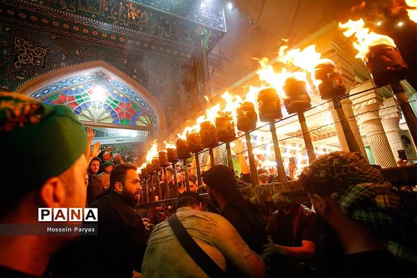 آیین مشعل‌گردانی در دولت‌آباد تهران
