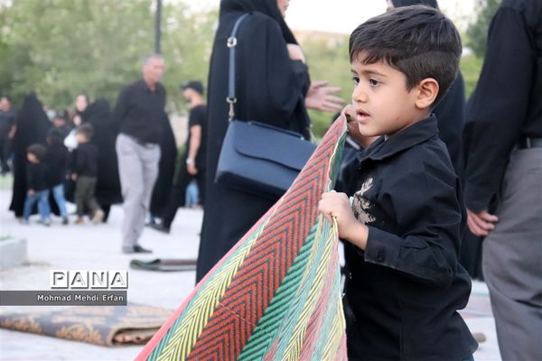 خیمه ها سوخته، علم بی علمدار و نینوا خونین شد