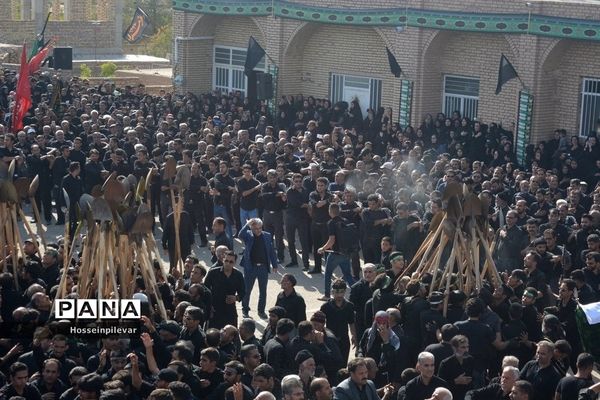 مراسم بیل‌زنی در شهرستان خوسف