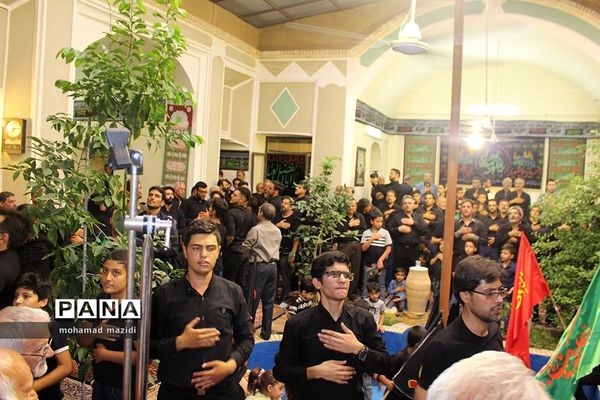 روضه‌خوانی در خانه‌های سنتی یزد