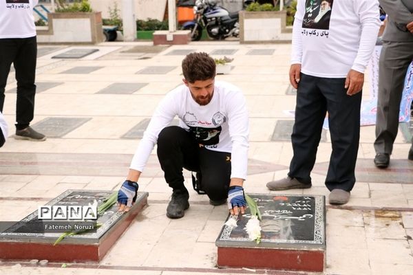 رکاب‌زنی دوچرخه‌سواران بسیجی مازندران به سمت مشهد