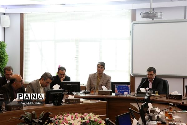 نشست شورای برنامه‌ریزی سازمان دانش‌آموزی خراسان رضوی