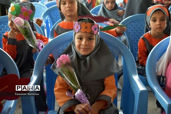 برگزاری آیین شکوفه‌های حسینی در امیدیه