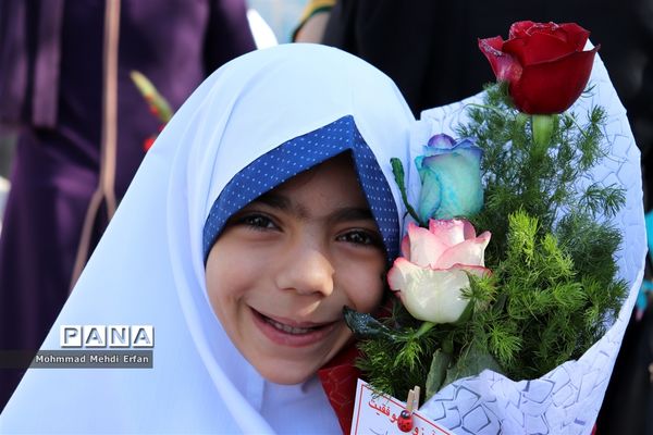 برگزاری جشن روز شکوفه ها در آباده