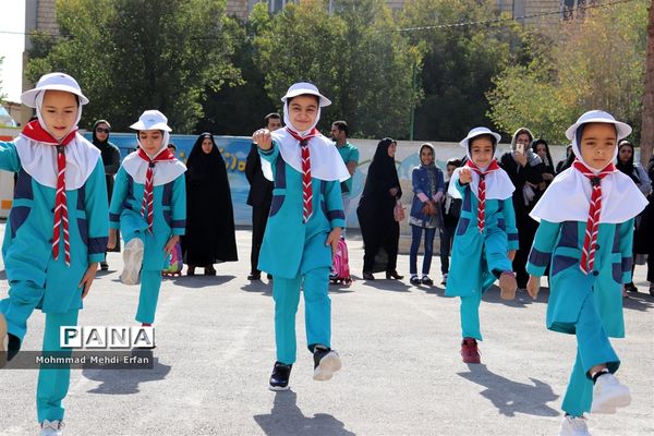 برگزاری جشن روز شکوفه ها در آباده