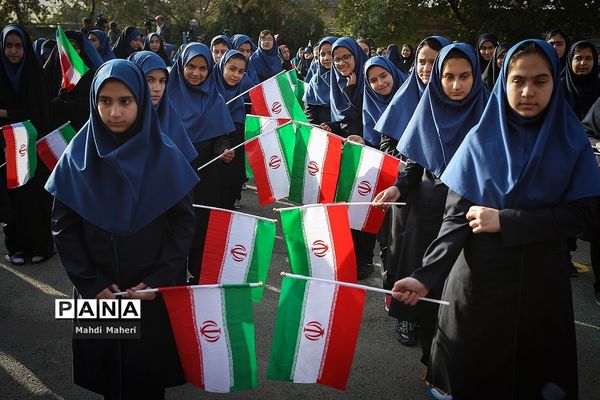 زنگ آغاز سال تحصیلی ۹۸ با حضور رئیس جمهوری