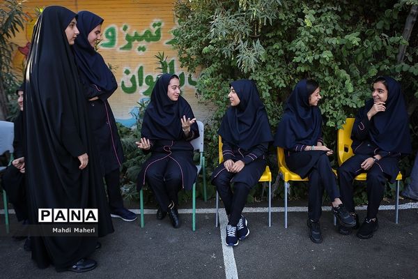 زنگ آغاز سال تحصیلی ۹۸ با حضور رئیس جمهوری