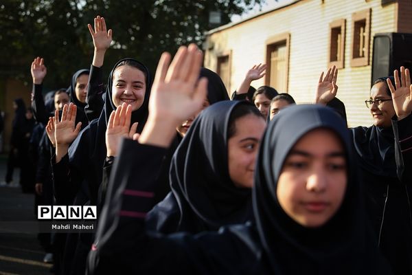 زنگ آغاز سال تحصیلی ۹۸ با حضور رئیس جمهوری