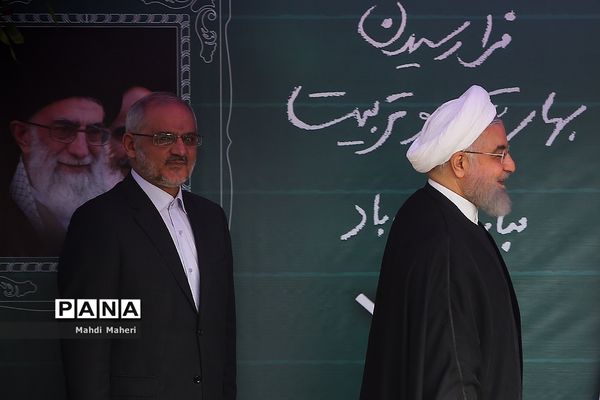 زنگ آغاز سال تحصیلی ۹۸ با حضور رئیس جمهوری