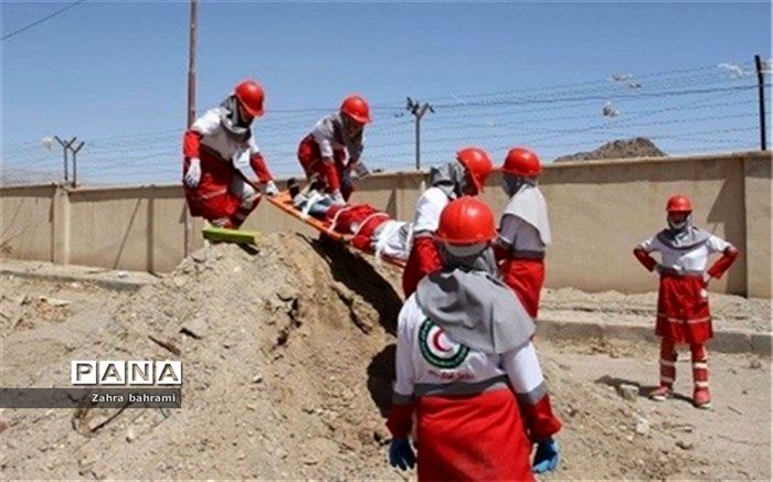 حضور بانوان نجاتگر پاکدشت دردوره استانی جستجو و نجات در آوار