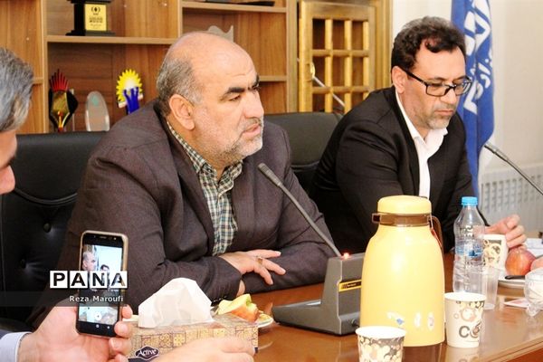 جلسه هیات اندیشه‌ورزی سازمان بسیج فرهنگیان سپاه شهدا آذربایجان غربی