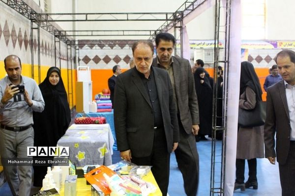اعزام کاروان تجهیزات ورزشی و بهداشتی به آموزش و پرورش شهرستان‌ها و مناطق استان همدان