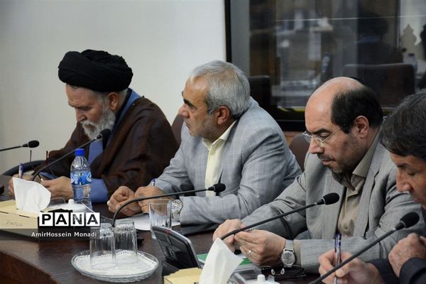 چهارمین جلسه شورای آموزش و پرورش استان در سال ۹۸