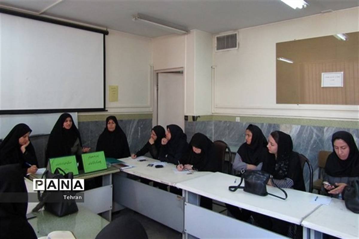 جلسه کمیته هماهنگی آموزش و پرورش با پایگاه های مراکز بهداشتی شرق تهران