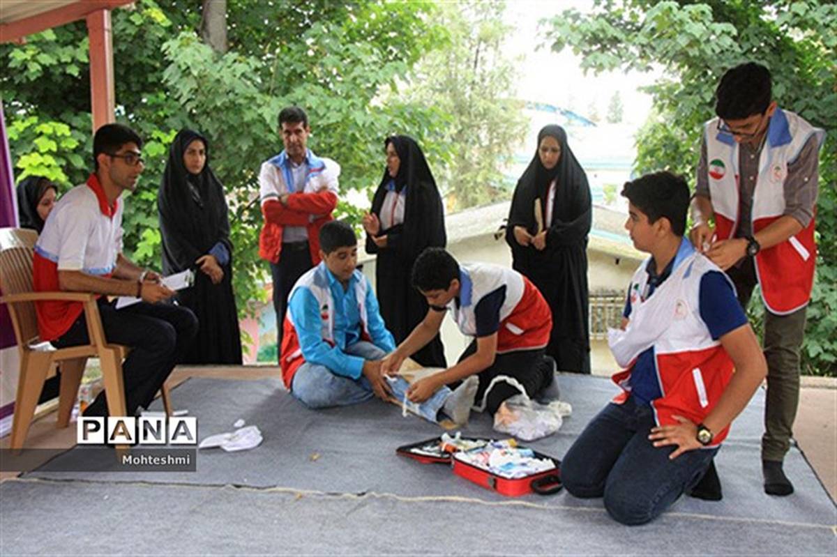 50هزار دانش‌آموز خراسان شمالی در طرح دادرس هلال احمر آموزش دیدند