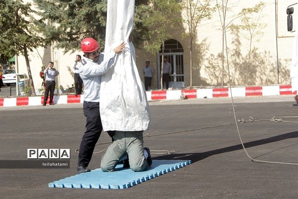 مانور و عملیات امداد و نجات با بالگرد در تبریز