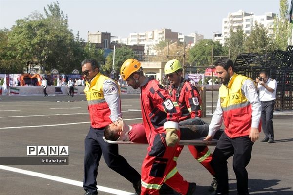 مانور و عملیات امداد و نجات با بالگرد در تبریز