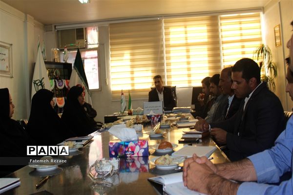 جلسه هماهنگی برنامه‌های سازمان دانش‌آموزی با مسئولان مناطق و نواحی ۱۴ گانه