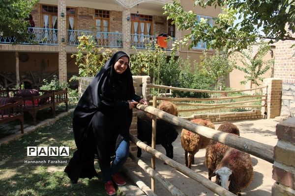 تور بازدید از روستای ملحمدره به مناسبت هفته گردشگری در همدان