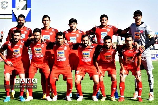 دیدار تیم‌های فوتبال ماشین سازی تبریز و پرسپولیس