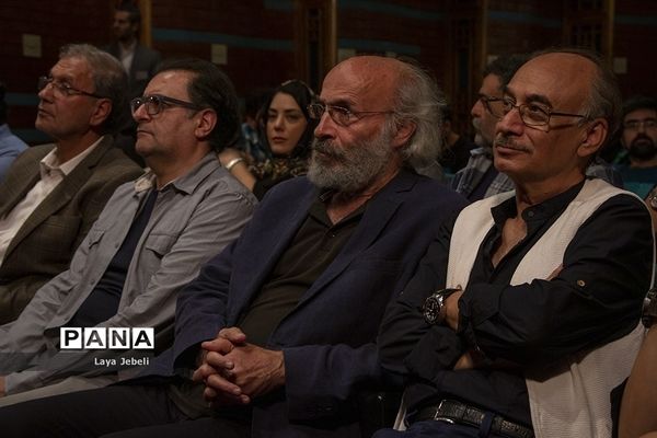 افتتاحیه هفتمین جشنواره فیلم مستقل خورشید با گرامیداشت سینمای کیانوش عیاری