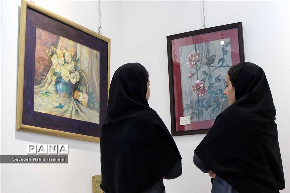 برگزاری نمایشگاه هنرهای تجسمی فرهنگیان و دانش‌آموزان ناشنوای فارس در نگارخانه ایمان و اندیشه