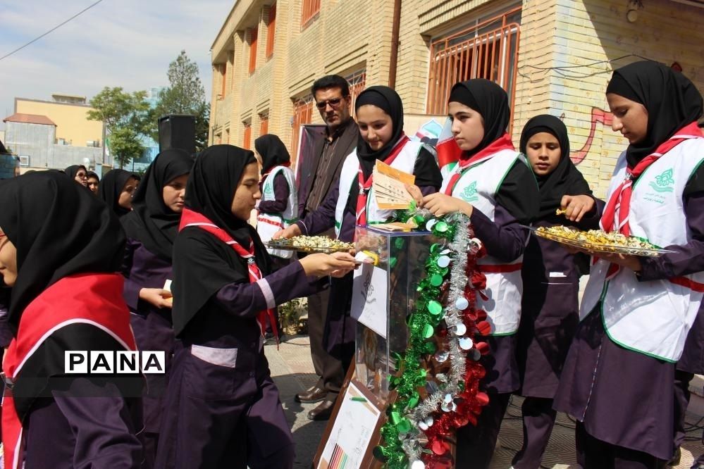 جشن عاطفه ها در دبیرستان دخترانه شاهد یاسوج