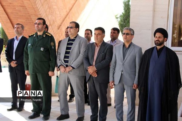 برنامه کارگروه کودک، نوجوان و جوان بزرگداشت هفته دفاع مقدس در پارک موزه جنگ سمنان
