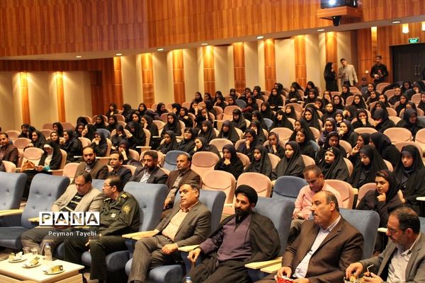 برنامه کارگروه کودک، نوجوان و جوان بزرگداشت هفته دفاع مقدس در پارک موزه جنگ سمنان