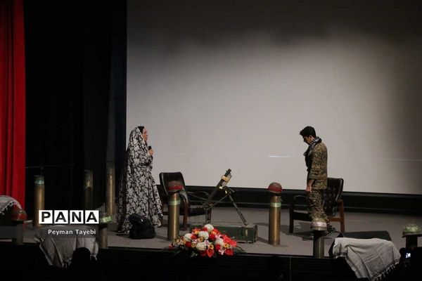 برنامه کارگروه کودک، نوجوان و جوان بزرگداشت هفته دفاع مقدس در پارک موزه جنگ سمنان