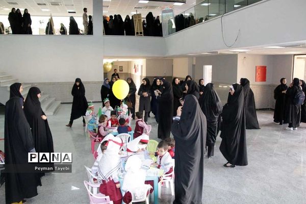 برنامه کارگروه کودک، نوجوان و جوان بزرگداشت هفته دفاع مقدس در پارک موزه جنگ سمنان