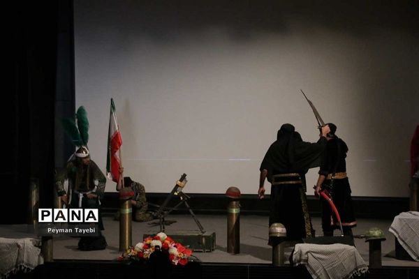 برنامه کارگروه کودک، نوجوان و جوان بزرگداشت هفته دفاع مقدس در پارک موزه جنگ سمنان