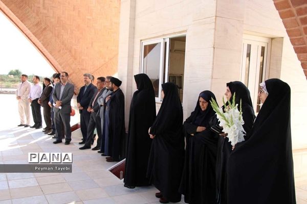 برنامه کارگروه کودک، نوجوان و جوان بزرگداشت هفته دفاع مقدس در پارک موزه جنگ سمنان