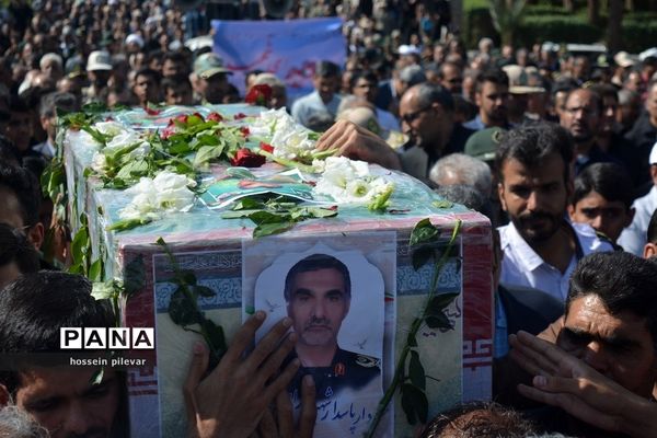 مراسم تشییع پیکر پاک و مطهر پاسدارجانباز شهید سردار ابراهیم غلامی دربیرجند