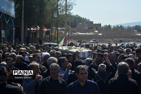 مراسم تشییع پیکر پاک و مطهر پاسدارجانباز شهید سردار ابراهیم غلامی دربیرجند