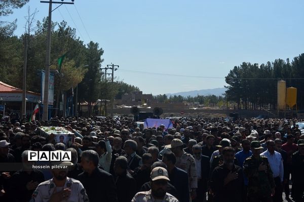 مراسم تشییع پیکر پاک و مطهر پاسدارجانباز شهید سردار ابراهیم غلامی دربیرجند