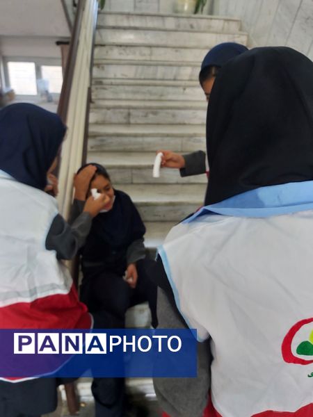 هنرستان جنت فارسان میزبان مانور زلزله