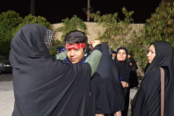 راه را باز نمایید...محرم آمد