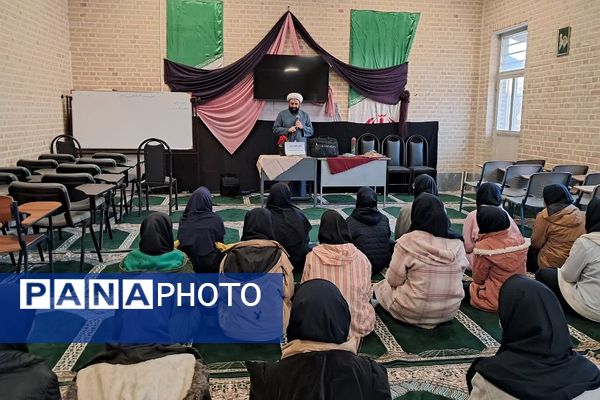 نشست تخصصی نماز در مدارس کهریزک 