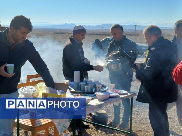 بازدید استاندار و همراهان از کاروانسرای رباط قلی جاجرم