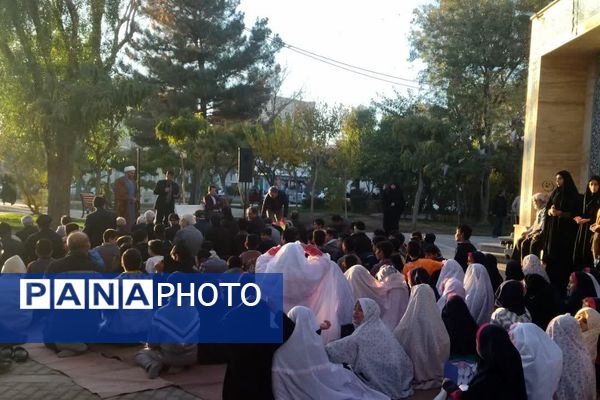 برگزاری نماز باران به امامت سید ابراهیم حسینی امام جمعه شهرستان فردیس در شهرک وحدت