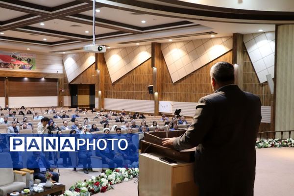 آیین گرامیداشت هفته دولت و روز کارمند 